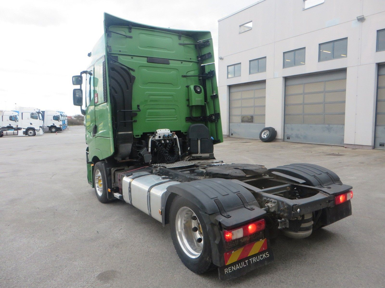 Renault T520 HSC 4x2Tractor mega Retarder - Tegljač: slika Renault T520 HSC 4x2Tractor mega Retarder - Tegljač Renault T520 HSC 4x2Tractor mega Retarder - Tegljač: slika Renault T520 HSC 4x2Tractor mega Retarder - Tegljač