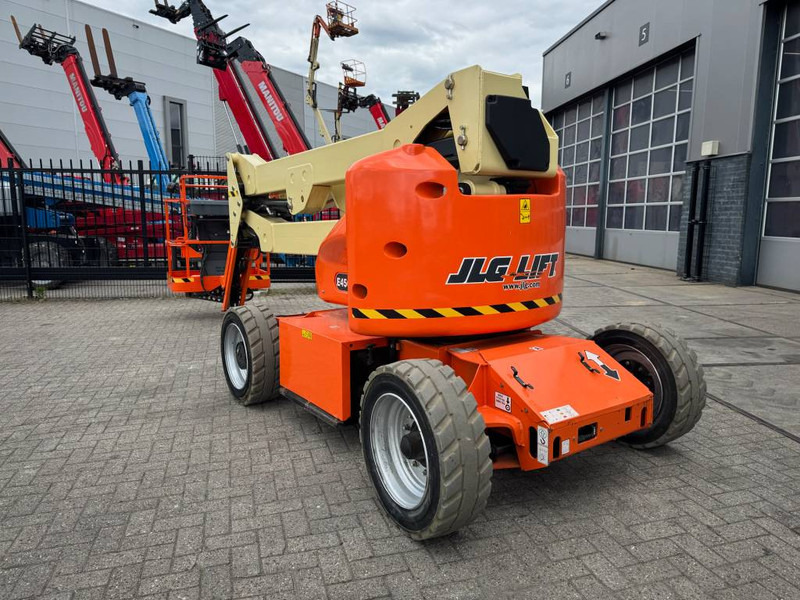 JLG E 450 AJ - Zglobni krak: slika JLG E 450 AJ - Zglobni krak JLG E 450 AJ - Zglobni krak: slika JLG E 450 AJ - Zglobni krak