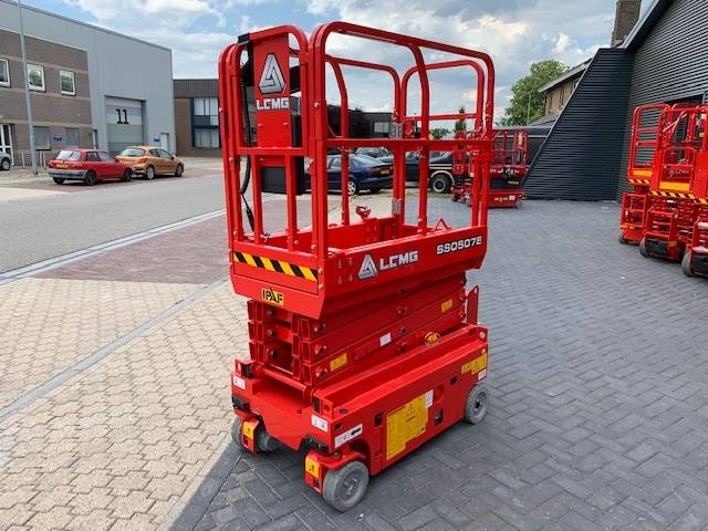 LGMG SS 0507 E - Škarasta podizna platforma: slika LGMG SS 0507 E - Škarasta podizna platforma LGMG SS 0507 E - Škarasta podizna platforma: slika LGMG SS 0507 E - Škarasta podizna platforma