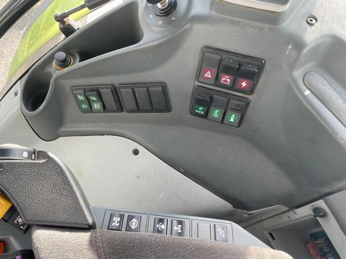 Claas Arion 650 - Traktor: slika Claas Arion 650 - Traktor Claas Arion 650 - Traktor: slika Claas Arion 650 - Traktor