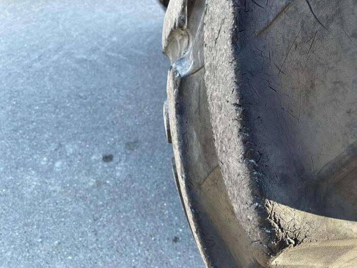 Claas Arion 650 - Traktor: slika Claas Arion 650 - Traktor Claas Arion 650 - Traktor: slika Claas Arion 650 - Traktor