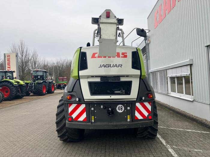 Claas Jaguar 950 - Silažni kombajn: slika Claas Jaguar 950 - Silažni kombajn Claas Jaguar 950 - Silažni kombajn: slika Claas Jaguar 950 - Silažni kombajn