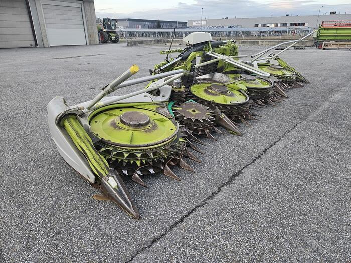 Claas Orbis 750 - Kombajn za kukuruz: slika Claas Orbis 750 - Kombajn za kukuruz Claas Orbis 750 - Kombajn za kukuruz: slika Claas Orbis 750 - Kombajn za kukuruz