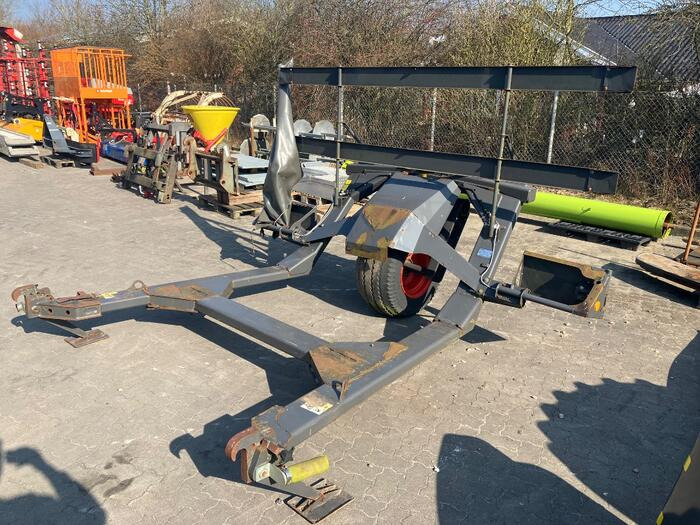 Claas Orbis 900 - Kombajn za kukuruz: slika Claas Orbis 900 - Kombajn za kukuruz Claas Orbis 900 - Kombajn za kukuruz: slika Claas Orbis 900 - Kombajn za kukuruz