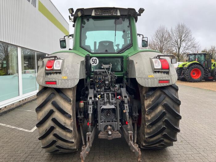 Fendt 824 Vario ProfiPlus - Traktor: slika Fendt 824 Vario ProfiPlus - Traktor Fendt 824 Vario ProfiPlus - Traktor: slika Fendt 824 Vario ProfiPlus - Traktor