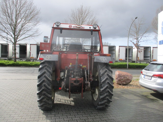 Fiat 70-88 DT mit Frontlader - Traktor: slika Fiat 70-88 DT mit Frontlader - Traktor Fiat 70-88 DT mit Frontlader - Traktor: slika Fiat 70-88 DT mit Frontlader - Traktor