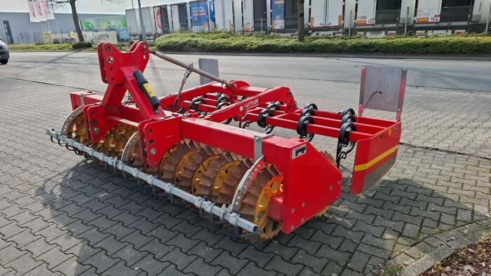 Güttler Prismenwalze Duplex 30-56 Frontpacker - Valjak za poljoprivredna gospodarstva: slika Güttler Prismenwalze Duplex 30-56 Frontpacker - Valjak za poljoprivredna gospodarstva Güttler Prismenwalze Duplex 30-56 Frontpacker - Valjak za poljoprivredna gospodarstva: slika Güttler Prismenwalze Duplex 30-56 Frontpacker - Valjak za poljoprivredna gospodarstva