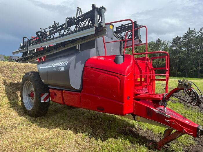 Horsch LEEB 8 GS - Vučena prskalica: slika Horsch LEEB 8 GS - Vučena prskalica Horsch LEEB 8 GS - Vučena prskalica: slika Horsch LEEB 8 GS - Vučena prskalica