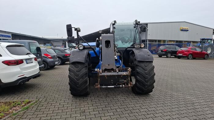 New Holland LM 7.42 - Teleskopski rukovatelj: slika New Holland LM 7.42 - Teleskopski rukovatelj New Holland LM 7.42 - Teleskopski rukovatelj: slika New Holland LM 7.42 - Teleskopski rukovatelj