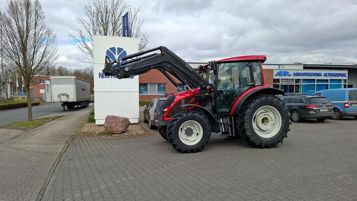 Valtra A 95 - Traktor: slika Valtra A 95 - Traktor Valtra A 95 - Traktor: slika Valtra A 95 - Traktor