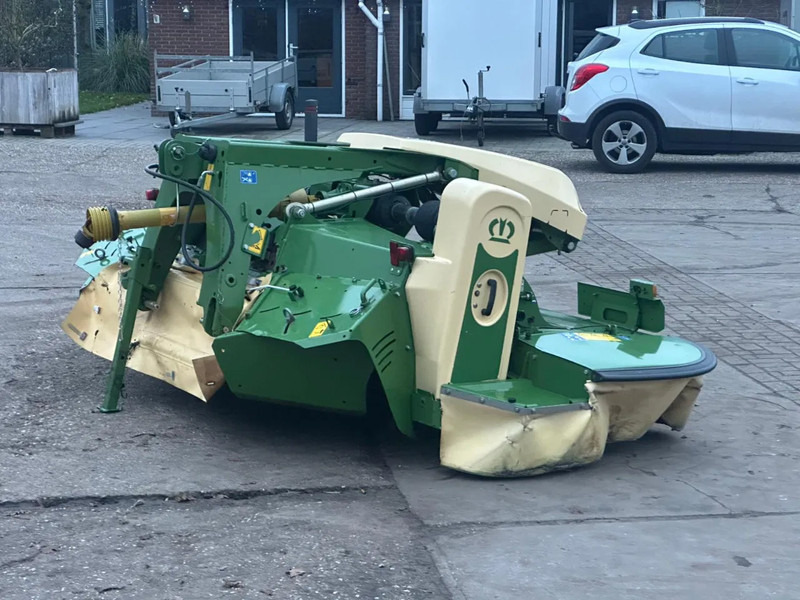 Krone Easy Cut F 320 CV Frontmaaier kneuzer - Kosilica: slika Krone Easy Cut F 320 CV Frontmaaier kneuzer - Kosilica Krone Easy Cut F 320 CV Frontmaaier kneuzer - Kosilica: slika Krone Easy Cut F 320 CV Frontmaaier kneuzer - Kosilica
