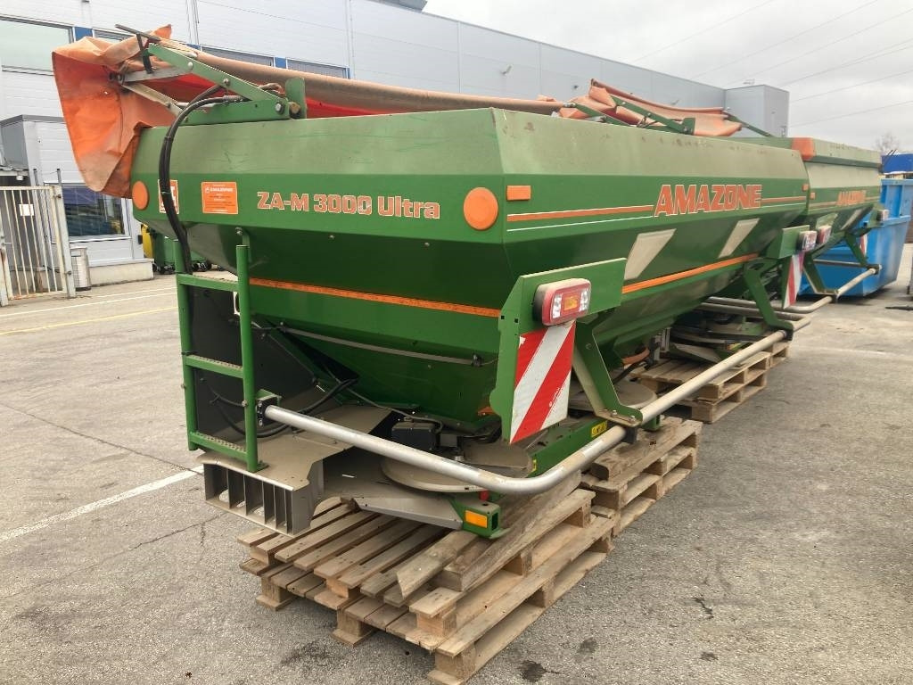 Amazone ZA-M 3000 - Rasipač gnojiva: slika Amazone ZA-M 3000 - Rasipač gnojiva Amazone ZA-M 3000 - Rasipač gnojiva: slika Amazone ZA-M 3000 - Rasipač gnojiva