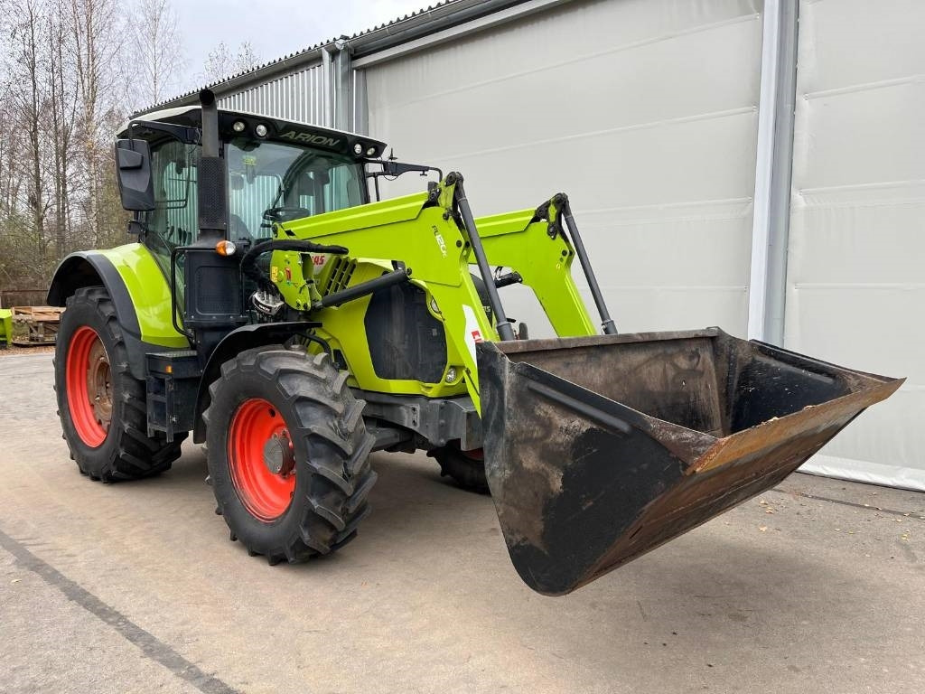 Claas Arion 530 CIS - Traktor: slika Claas Arion 530 CIS - Traktor Claas Arion 530 CIS - Traktor: slika Claas Arion 530 CIS - Traktor