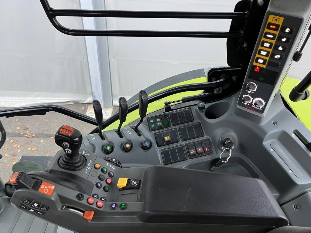 Traktor Claas Arion 530 CIS: slika Traktor Claas Arion 530 CIS