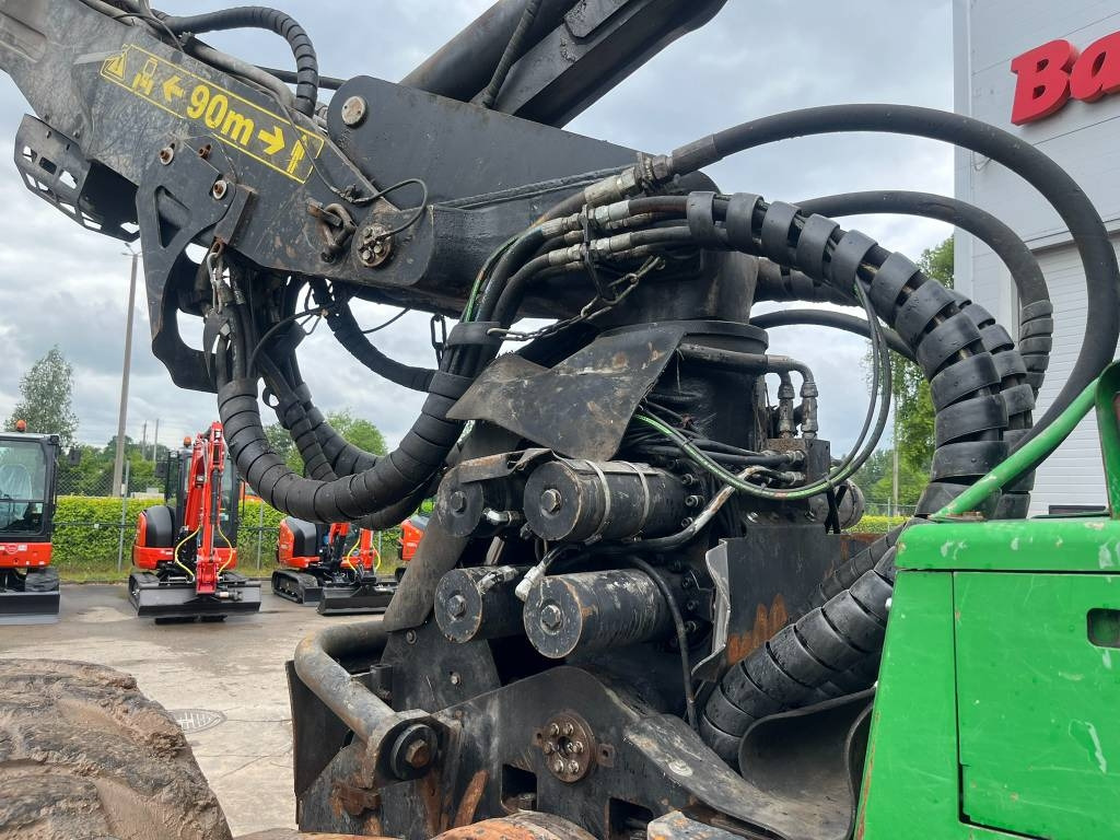 Kombajn za šumarstvo John Deere 1470 E: slika Kombajn za šumarstvo John Deere 1470 E