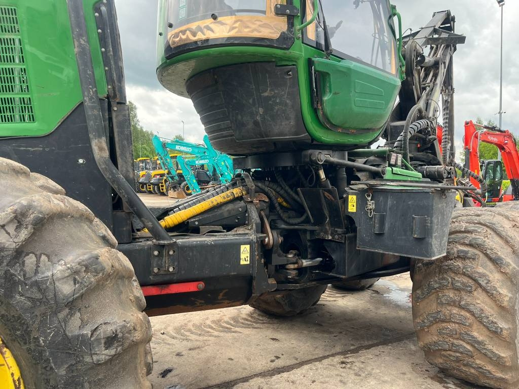 Kombajn za šumarstvo John Deere 1470 E: slika Kombajn za šumarstvo John Deere 1470 E