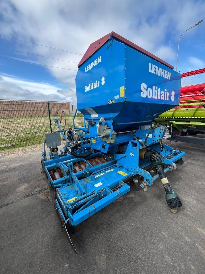 Lemken Solitair 8/300-DS 150 + Zirkon 12/300 - Kombajn i sijačica: slika Lemken Solitair 8/300-DS 150 + Zirkon 12/300 - Kombajn i sijačica Lemken Solitair 8/300-DS 150 + Zirkon 12/300 - Kombajn i sijačica: slika Lemken Solitair 8/300-DS 150 + Zirkon 12/300 - Kombajn i sijačica