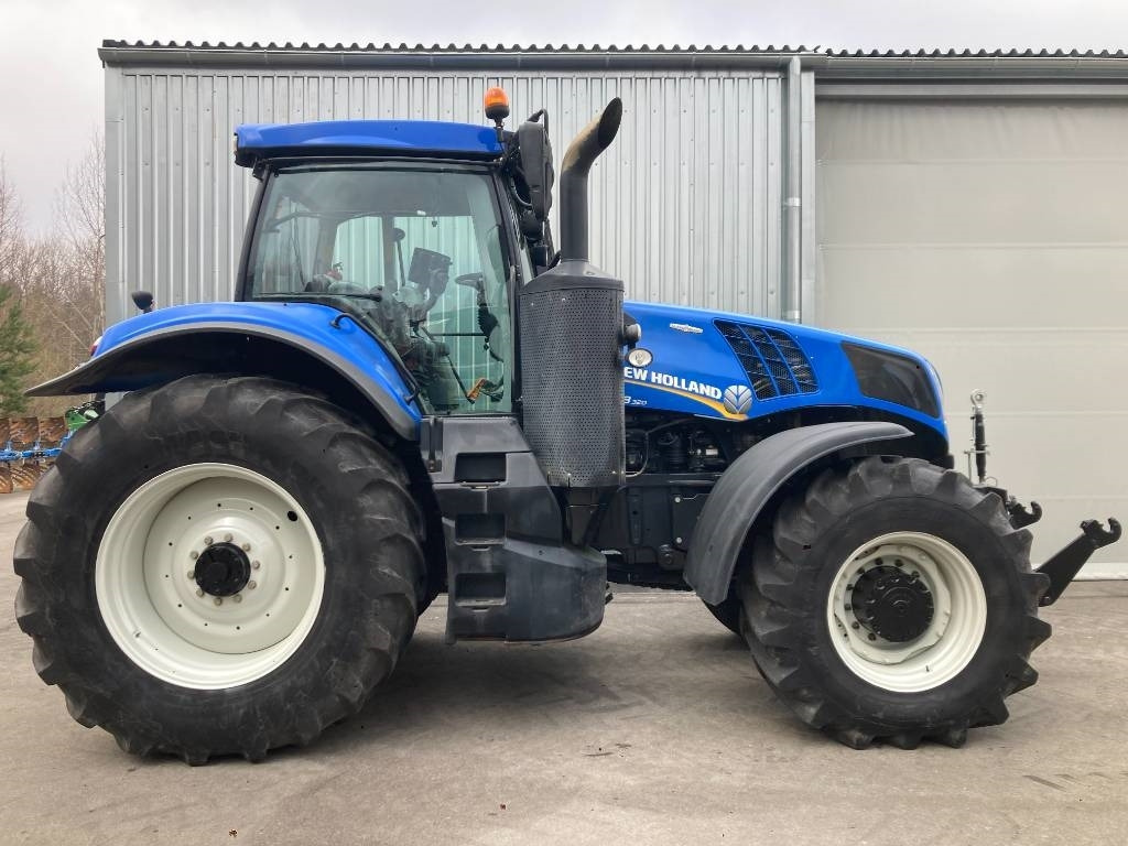 New Holland T 8.320 AC - Traktor: slika New Holland T 8.320 AC - Traktor New Holland T 8.320 AC - Traktor: slika New Holland T 8.320 AC - Traktor