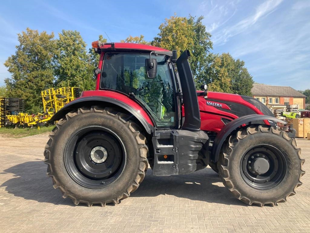 Traktor Valtra T 254 V: slika Traktor Valtra T 254 V