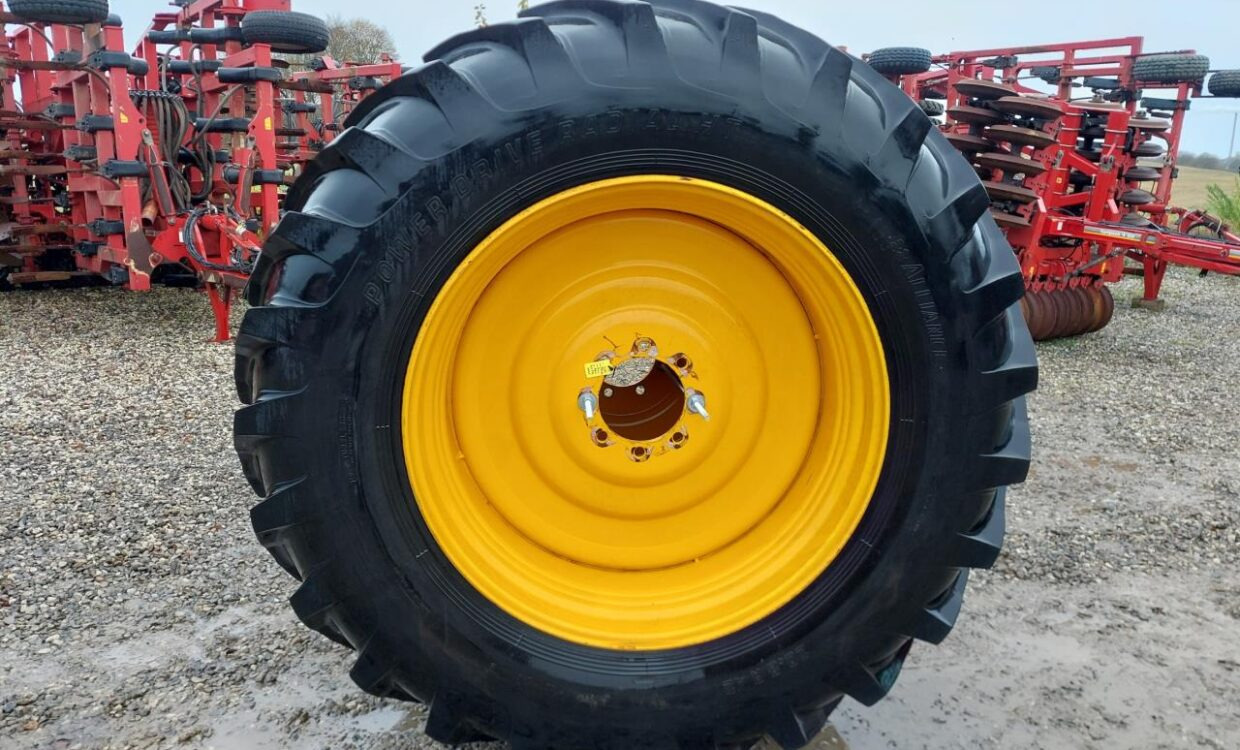 Alliance Power Drive Radial HT 20.8R42 - Guma za Prskalica: slika Alliance Power Drive Radial HT 20.8R42 - Guma za Prskalica Alliance Power Drive Radial HT 20.8R42 - Guma za Prskalica: slika Alliance Power Drive Radial HT 20.8R42 - Guma za Prskalica