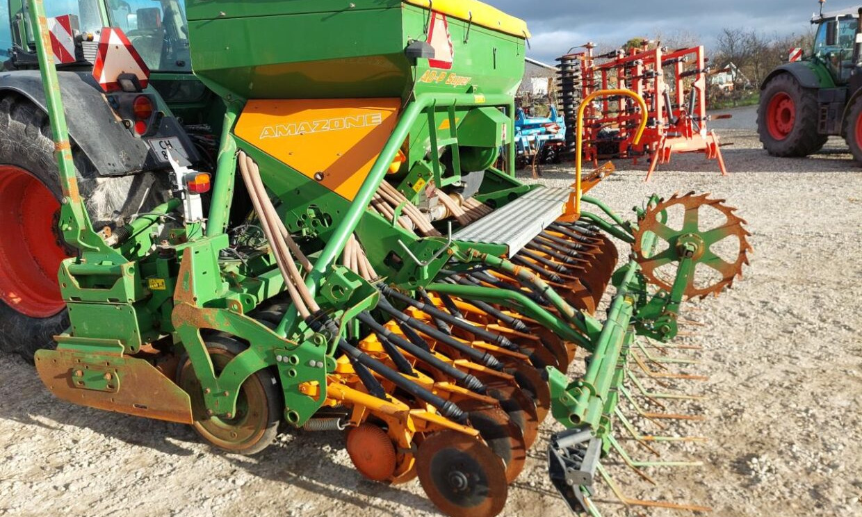 Amazone AD-P 403 / KG 4000 Super - Kombajn i sijačica: slika Amazone AD-P 403 / KG 4000 Super - Kombajn i sijačica Amazone AD-P 403 / KG 4000 Super - Kombajn i sijačica: slika Amazone AD-P 403 / KG 4000 Super - Kombajn i sijačica