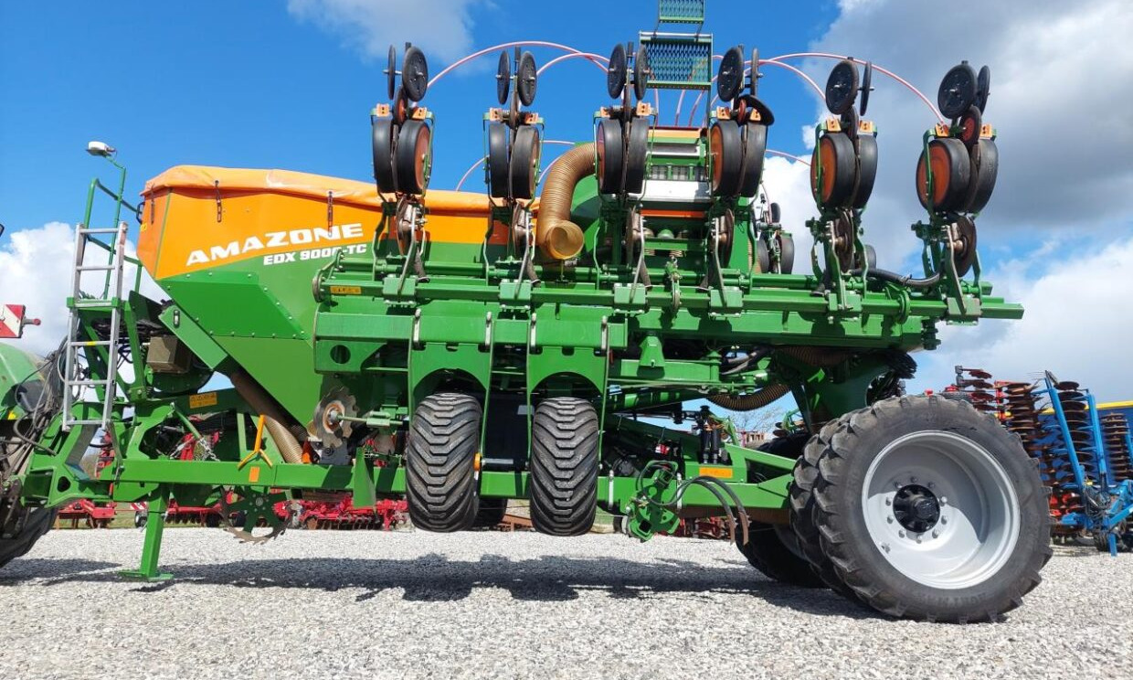 Amazone EDX 9000-TC MED GPS - Precizna sijačica: slika Amazone EDX 9000-TC MED GPS - Precizna sijačica Amazone EDX 9000-TC MED GPS - Precizna sijačica: slika Amazone EDX 9000-TC MED GPS - Precizna sijačica