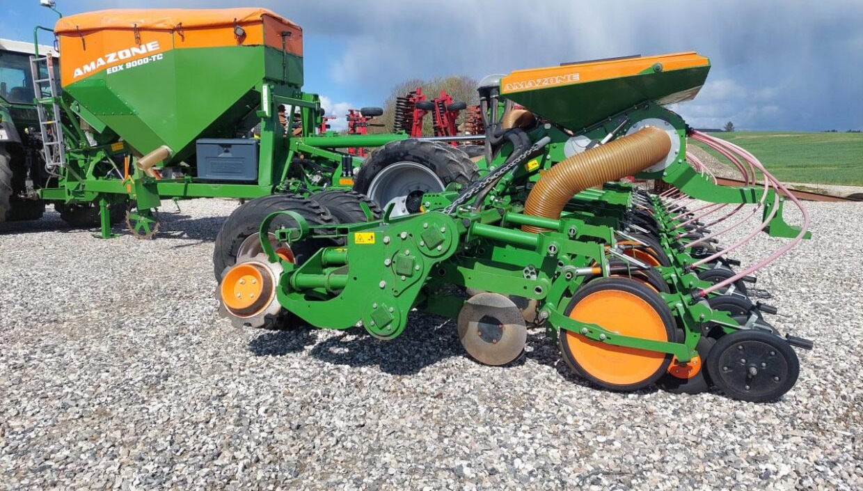 Amazone EDX 9000-TC MED GPS - Precizna sijačica: slika Amazone EDX 9000-TC MED GPS - Precizna sijačica Amazone EDX 9000-TC MED GPS - Precizna sijačica: slika Amazone EDX 9000-TC MED GPS - Precizna sijačica