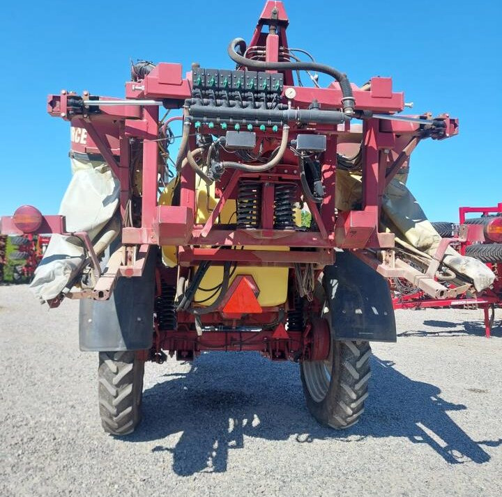 Hardi Commander Plus 4200 - 28m Twin - Vučena prskalica: slika Hardi Commander Plus 4200 - 28m Twin - Vučena prskalica Hardi Commander Plus 4200 - 28m Twin - Vučena prskalica: slika Hardi Commander Plus 4200 - 28m Twin - Vučena prskalica