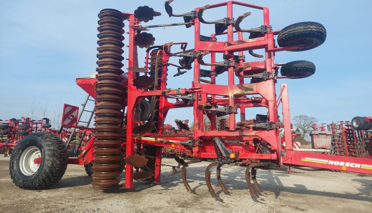 Horsch Terrano 8 FX - Drljača: slika Horsch Terrano 8 FX - Drljača Horsch Terrano 8 FX - Drljača: slika Horsch Terrano 8 FX - Drljača