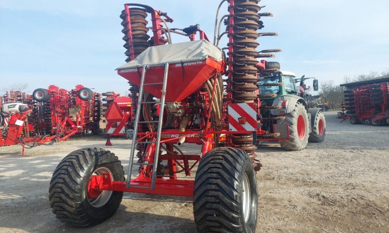 Horsch Terrano 8 FX - Drljača: slika Horsch Terrano 8 FX - Drljača Horsch Terrano 8 FX - Drljača: slika Horsch Terrano 8 FX - Drljača