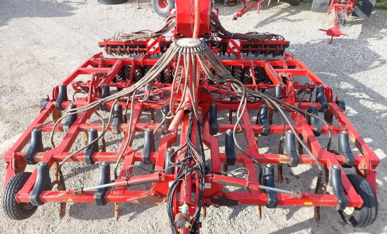 Horsch Tiger 6 AS / Pronto 6 TD - Drljača: slika Horsch Tiger 6 AS / Pronto 6 TD - Drljača Horsch Tiger 6 AS / Pronto 6 TD - Drljača: slika Horsch Tiger 6 AS / Pronto 6 TD - Drljača