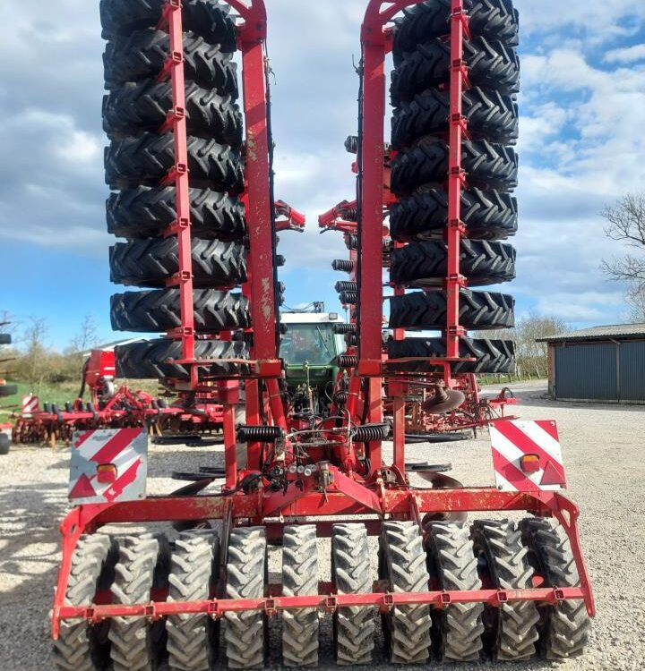 Horsch Tiger 8 AS - Kultivator: slika Horsch Tiger 8 AS - Kultivator Horsch Tiger 8 AS - Kultivator: slika Horsch Tiger 8 AS - Kultivator