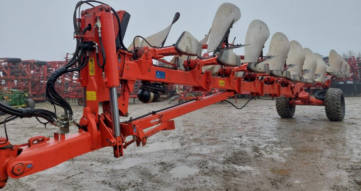 Kuhn Vari-Manager NSH 9 T - Plug: slika Kuhn Vari-Manager NSH 9 T - Plug Kuhn Vari-Manager NSH 9 T - Plug: slika Kuhn Vari-Manager NSH 9 T - Plug