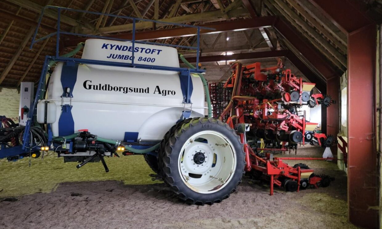 Kverneland Unicorn med Kyndestoft 8400 - Precizna sijačica: slika Kverneland Unicorn med Kyndestoft 8400 - Precizna sijačica Kverneland Unicorn med Kyndestoft 8400 - Precizna sijačica: slika Kverneland Unicorn med Kyndestoft 8400 - Precizna sijačica