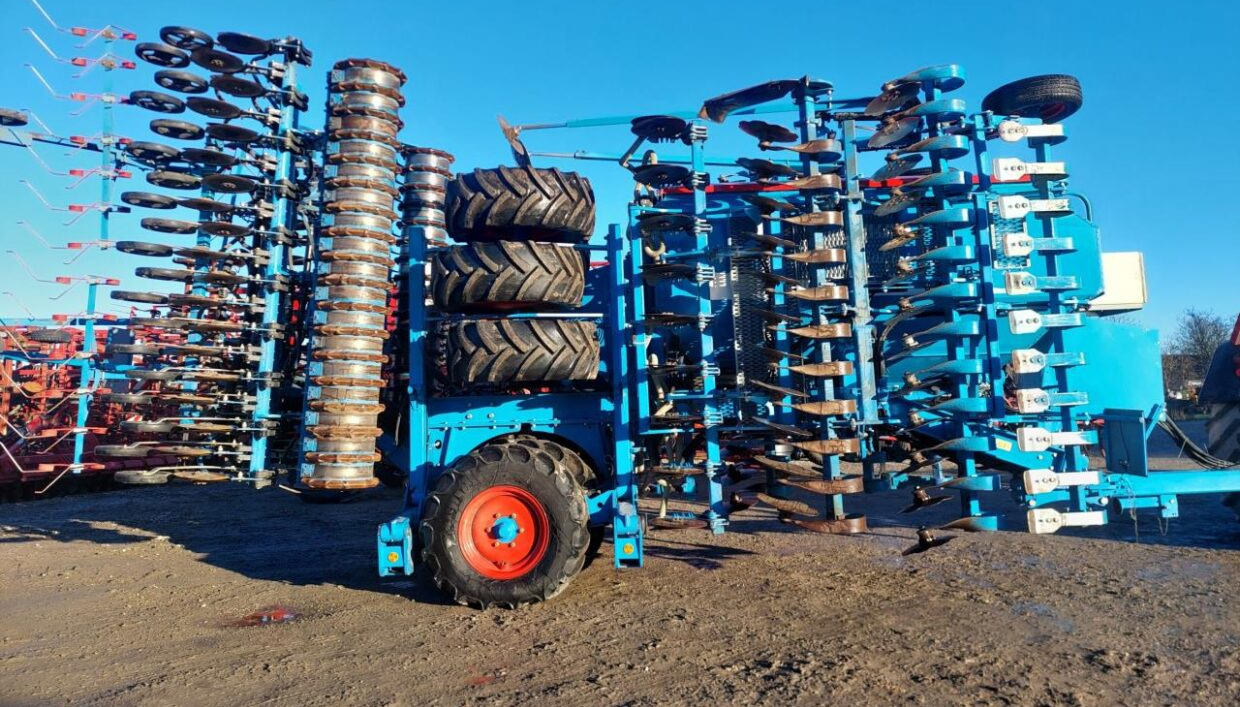 Lemken COMPACT-SOLITAIR 9/600 K HD - Sijačica: slika Lemken COMPACT-SOLITAIR 9/600 K HD - Sijačica Lemken COMPACT-SOLITAIR 9/600 K HD - Sijačica: slika Lemken COMPACT-SOLITAIR 9/600 K HD - Sijačica