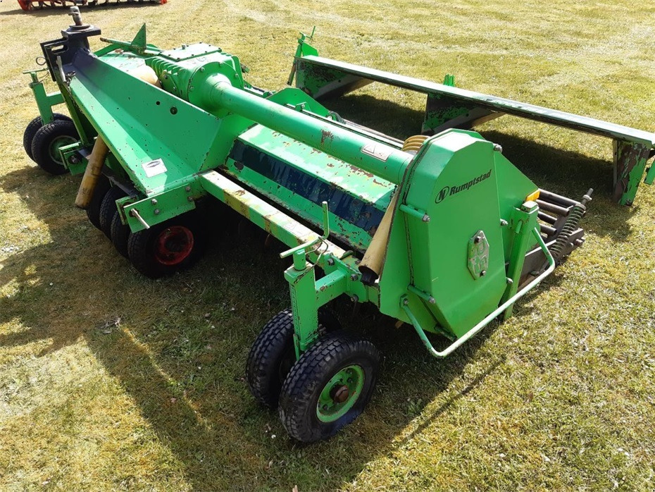 Rumptstad
RSF 2000 - Traktorska freza: slika Rumptstad
RSF 2000 - Traktorska freza Rumptstad
RSF 2000 - Traktorska freza: slika Rumptstad
RSF 2000 - Traktorska freza