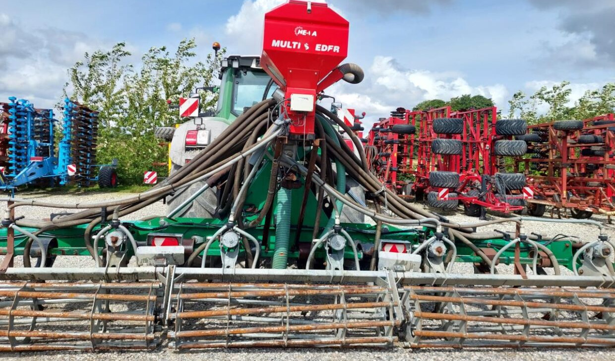 Samson CM 7,5m med frø-udstyr - Deponator gnojnice: slika Samson CM 7,5m med frø-udstyr - Deponator gnojnice Samson CM 7,5m med frø-udstyr - Deponator gnojnice: slika Samson CM 7,5m med frø-udstyr - Deponator gnojnice