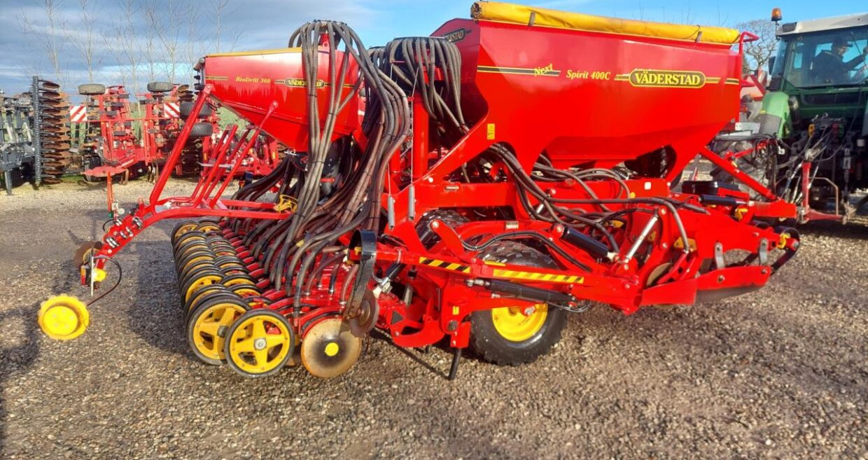 Väderstad Spirit 400 C med BioDrill - Sijačica: slika Väderstad Spirit 400 C med BioDrill - Sijačica Väderstad Spirit 400 C med BioDrill - Sijačica: slika Väderstad Spirit 400 C med BioDrill - Sijačica