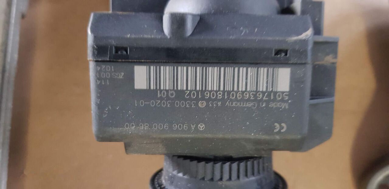 Upravljačka jedinica (ECU) za Kamion Delphi CRD2 .35 OM 651-SOLENOID   Mercedes-Benz SPRIDER: slika Upravljačka jedinica (ECU) za Kamion Delphi CRD2 .35 OM 651-SOLENOID   Mercedes-Benz SPRIDER