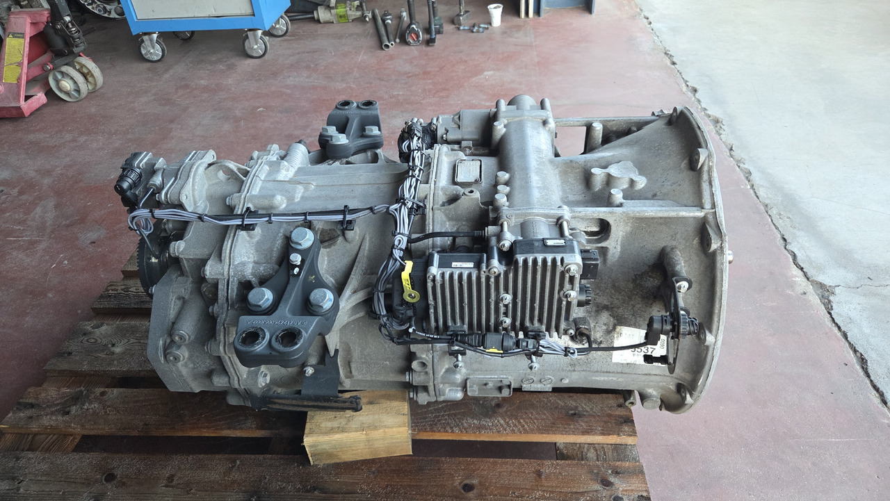 MERCEDES-BENZ G211-12 ACTROS MP3 - Mjenjač: slika MERCEDES-BENZ G211-12 ACTROS MP3 - Mjenjač MERCEDES-BENZ G211-12 ACTROS MP3 - Mjenjač: slika MERCEDES-BENZ G211-12 ACTROS MP3 - Mjenjač