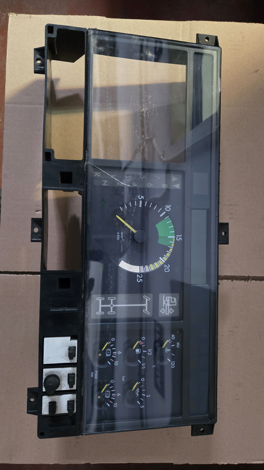 MERCEDES-BENZ - Ploča s instrumentima za Kamion: slika MERCEDES-BENZ - Ploča s instrumentima za Kamion MERCEDES-BENZ - Ploča s instrumentima za Kamion: slika MERCEDES-BENZ - Ploča s instrumentima za Kamion