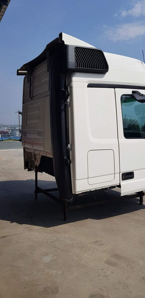 Mercedes-Benz ACTROS MP2 - Kabina za Kamion: slika Mercedes-Benz ACTROS MP2 - Kabina za Kamion Mercedes-Benz ACTROS MP2 - Kabina za Kamion: slika Mercedes-Benz ACTROS MP2 - Kabina za Kamion