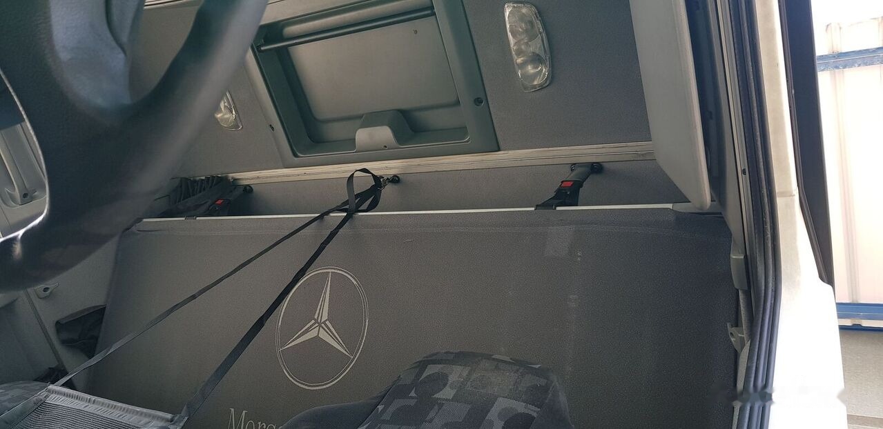 Mercedes-Benz ACTROS MP2 - Kabina za Kamion: slika Mercedes-Benz ACTROS MP2 - Kabina za Kamion Mercedes-Benz ACTROS MP2 - Kabina za Kamion: slika Mercedes-Benz ACTROS MP2 - Kabina za Kamion