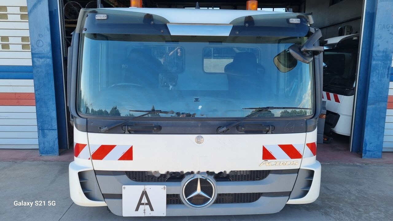 Mercedes-Benz CAB ACTROS SHORT EURO 5 A 9416002005 Mercedes-Benz MP3 ACTROS - Kabina za Kamion: slika Mercedes-Benz CAB ACTROS SHORT EURO 5 A 9416002005 Mercedes-Benz MP3 ACTROS - Kabina za Kamion Mercedes-Benz CAB ACTROS SHORT EURO 5 A 9416002005 Mercedes-Benz MP3 ACTROS - Kabina za Kamion: slika Mercedes-Benz CAB ACTROS SHORT EURO 5 A 9416002005 Mercedes-Benz MP3 ACTROS - Kabina za Kamion
