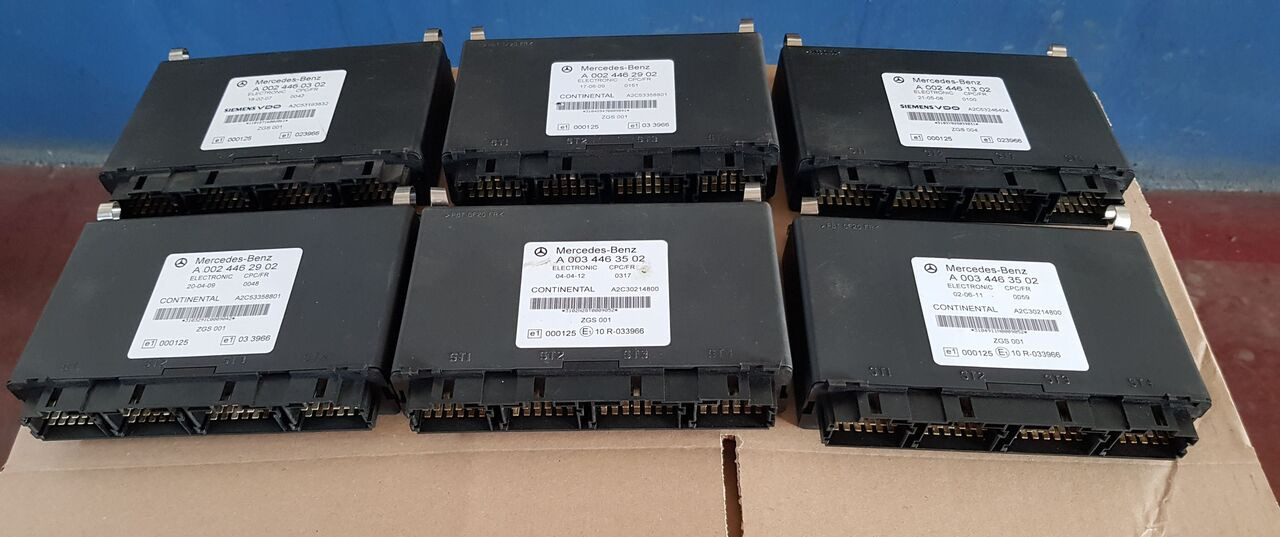 Upravljačka jedinica (ECU) za Kamion Mercedes-Benz CPC/FR Mercedes-Benz ACTROS: slika Upravljačka jedinica (ECU) za Kamion Mercedes-Benz CPC/FR Mercedes-Benz ACTROS Upravljačka jedinica (ECU) za Kamion Mercedes-Benz CPC/FR Mercedes-Benz ACTROS: slika Upravljačka jedinica (ECU) za Kamion Mercedes-Benz CPC/FR Mercedes-Benz ACTROS