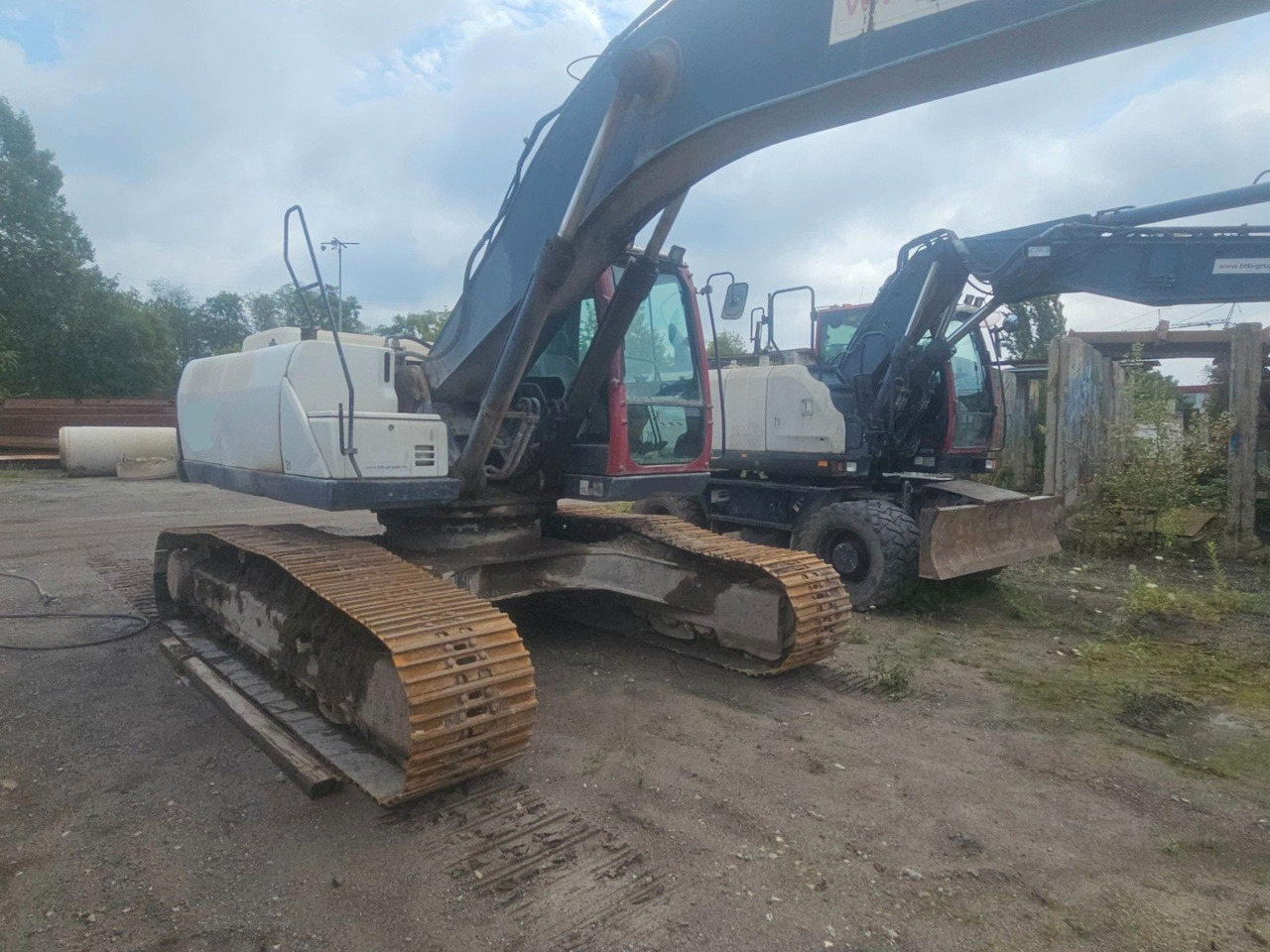 Case CX 240B Kettenbagger - Bager gusjeničar: slika Case CX 240B Kettenbagger - Bager gusjeničar Case CX 240B Kettenbagger - Bager gusjeničar: slika Case CX 240B Kettenbagger - Bager gusjeničar