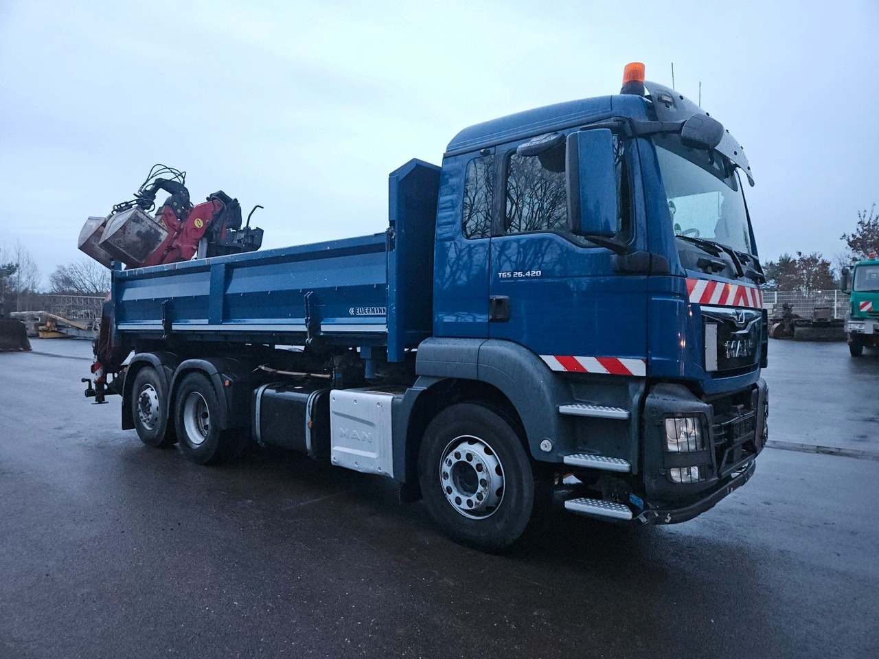 MAN TGS 26.420 6x2 Kipper / Bordmatik links+rechts - Kamion s kranom: slika MAN TGS 26.420 6x2 Kipper / Bordmatik links+rechts - Kamion s kranom MAN TGS 26.420 6x2 Kipper / Bordmatik links+rechts - Kamion s kranom: slika MAN TGS 26.420 6x2 Kipper / Bordmatik links+rechts - Kamion s kranom