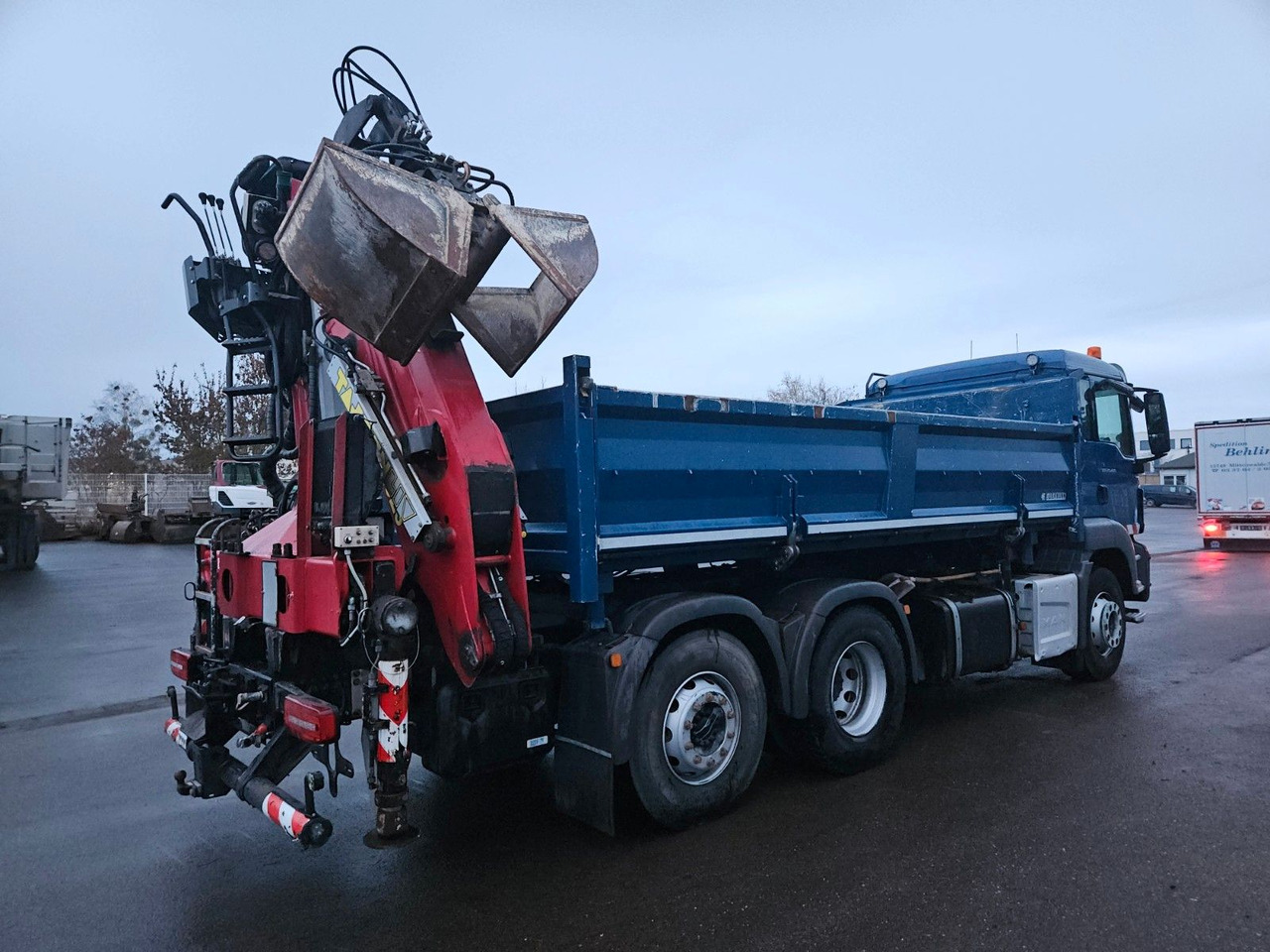 MAN TGS 26.420 6x2 Kipper / Bordmatik links+rechts - Kamion s kranom: slika MAN TGS 26.420 6x2 Kipper / Bordmatik links+rechts - Kamion s kranom MAN TGS 26.420 6x2 Kipper / Bordmatik links+rechts - Kamion s kranom: slika MAN TGS 26.420 6x2 Kipper / Bordmatik links+rechts - Kamion s kranom