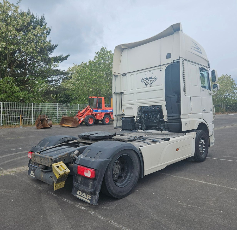 DAF XF 460 SSC SuperSpaceCab Retarder - Tegljač: slika DAF XF 460 SSC SuperSpaceCab Retarder - Tegljač DAF XF 460 SSC SuperSpaceCab Retarder - Tegljač: slika DAF XF 460 SSC SuperSpaceCab Retarder - Tegljač
