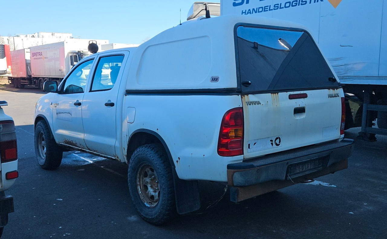 Toyota Hilux Double Cab 4x4 - SUV: slika Toyota Hilux Double Cab 4x4 - SUV Toyota Hilux Double Cab 4x4 - SUV: slika Toyota Hilux Double Cab 4x4 - SUV